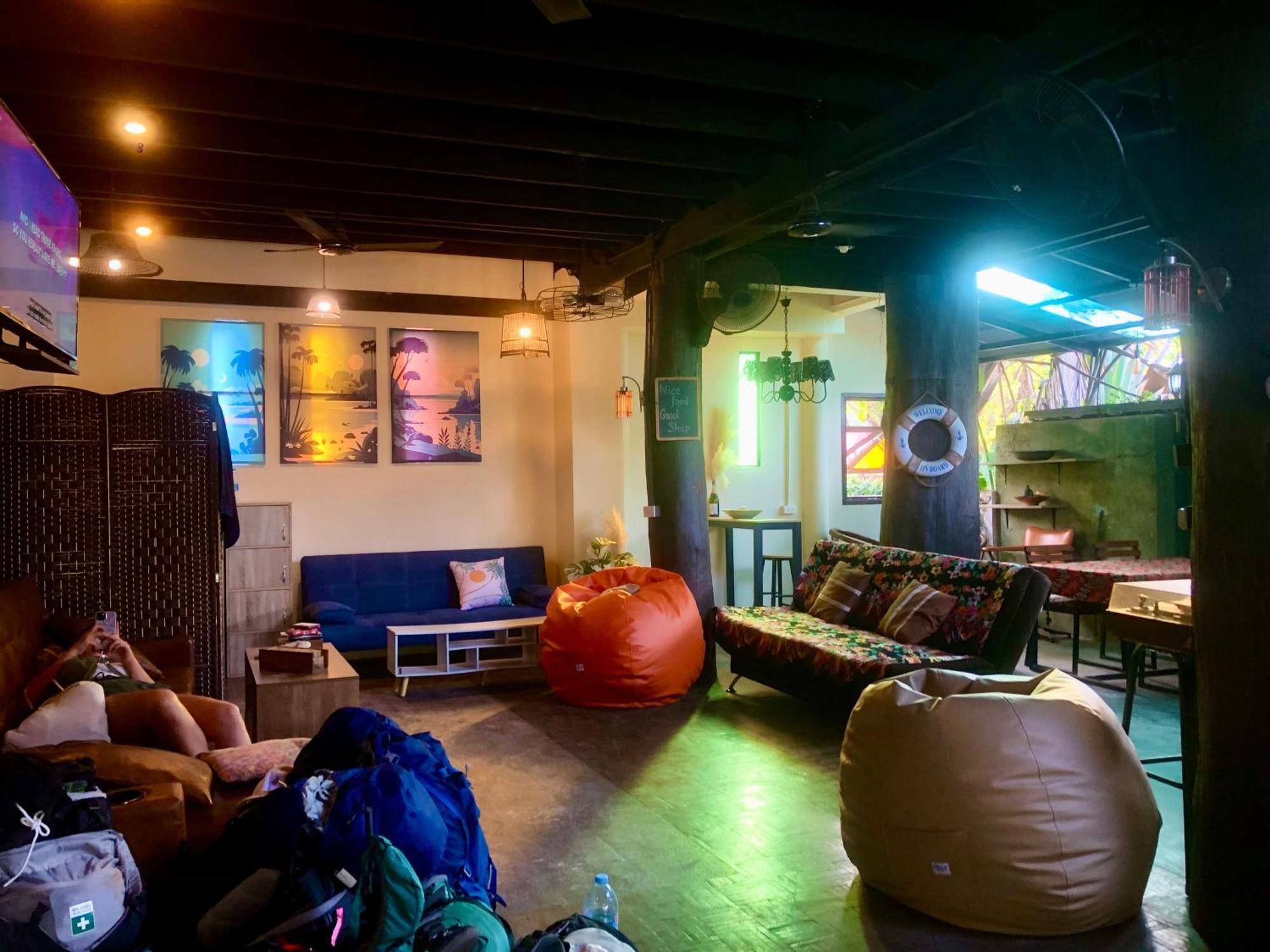 Blockhouse Samui Hostel Mae Nam Buitenkant foto
