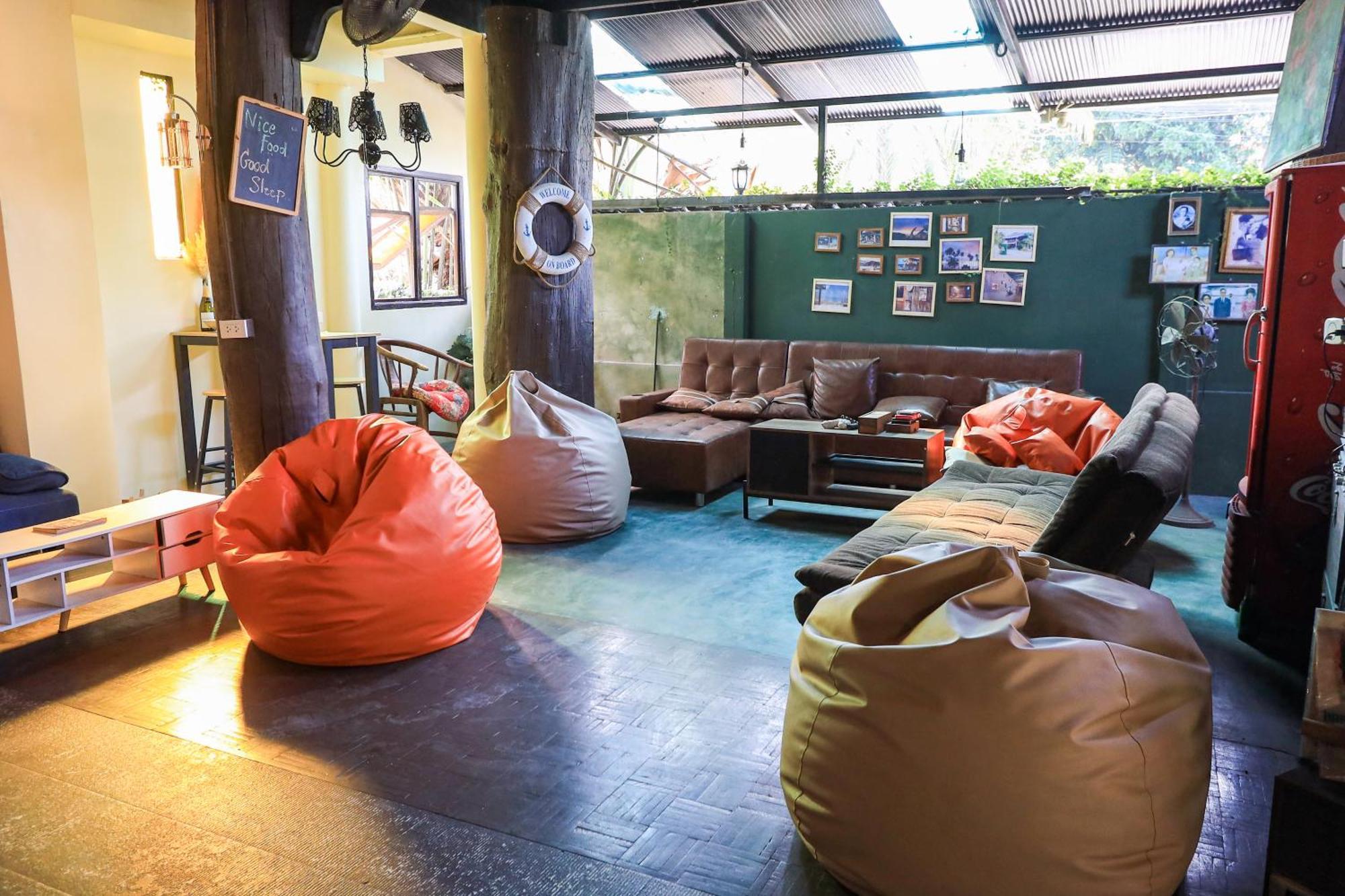 Blockhouse Samui Hostel Mae Nam Buitenkant foto